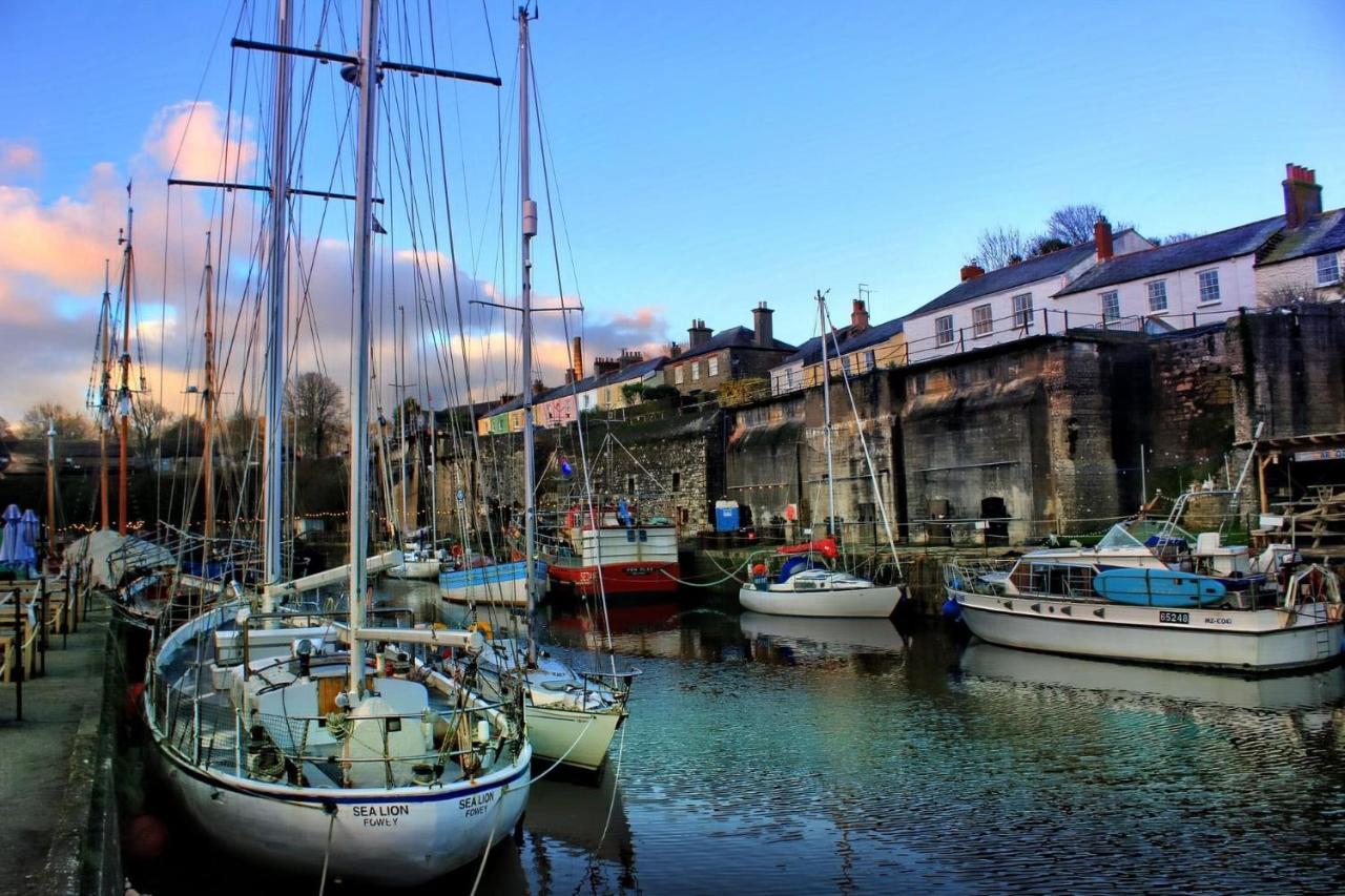 Stunning Yacht Sea Lion In Charlestown Harbour, Cornwall Hotel Bagian luar foto
