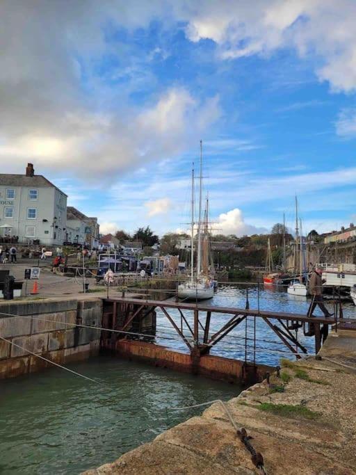 Stunning Yacht Sea Lion In Charlestown Harbour, Cornwall Hotel Bagian luar foto