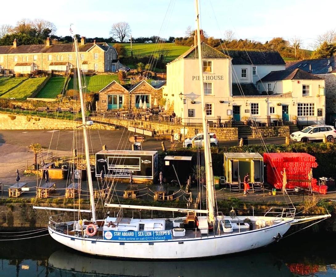 Stunning Yacht Sea Lion In Charlestown Harbour, Cornwall Hotel Bagian luar foto